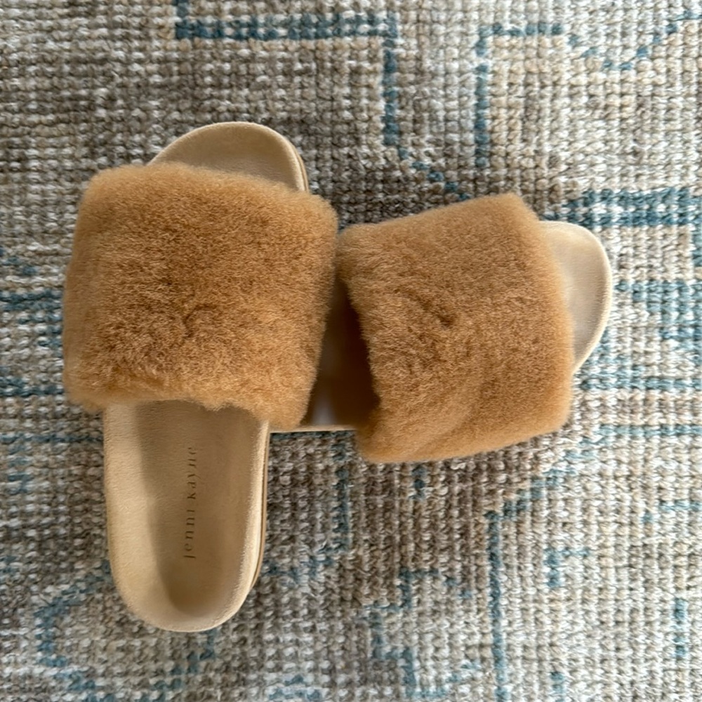 Jenni Kayne never worn shearling slides